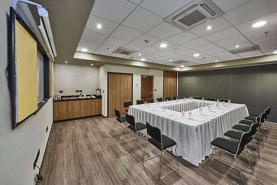 科米坦城市快捷酒店 科米坦德多明格斯 外观 照片